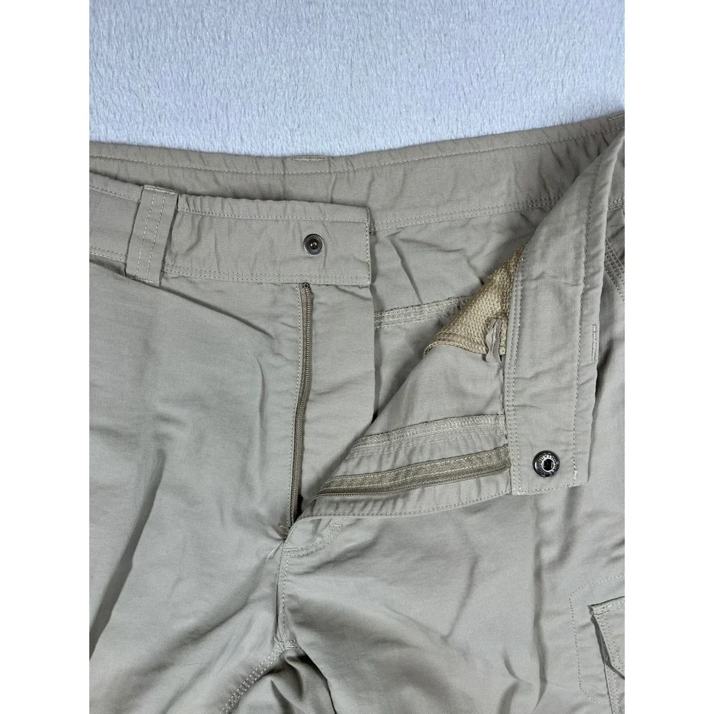 The North Face Mens Khaki Tan Nylon Cargo Hiking Shorts Size 34 8in Inseam